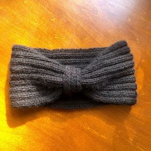 Knitted ear warmer headband black
